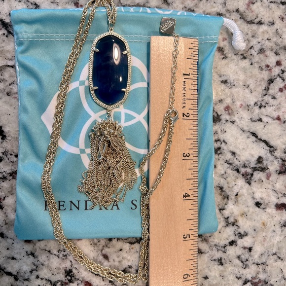 Kendra Scott Rayne Oval Tassel Pendant Necklace Navy Cat’s Eye / Gold - Picture 8 of 15